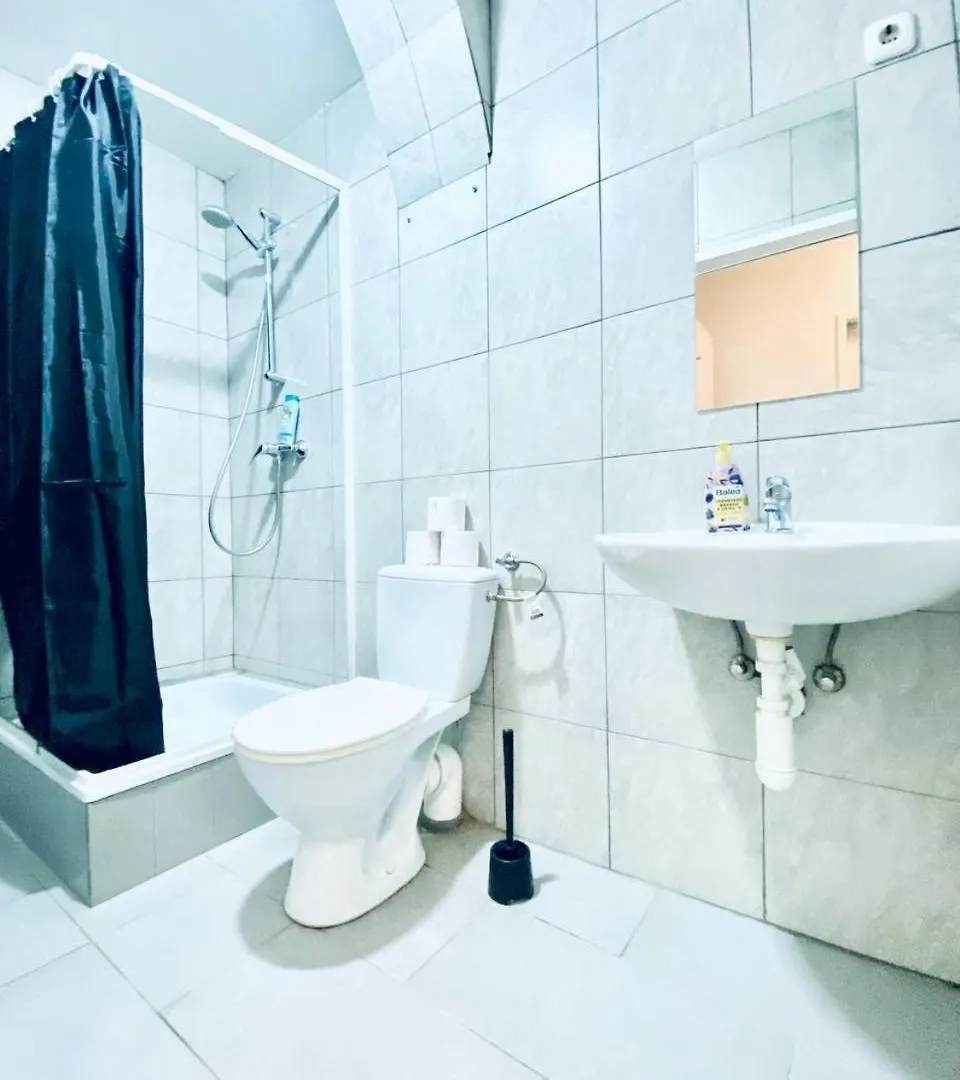Comfortable Room In The 23Rd District Of Vienna Fr2