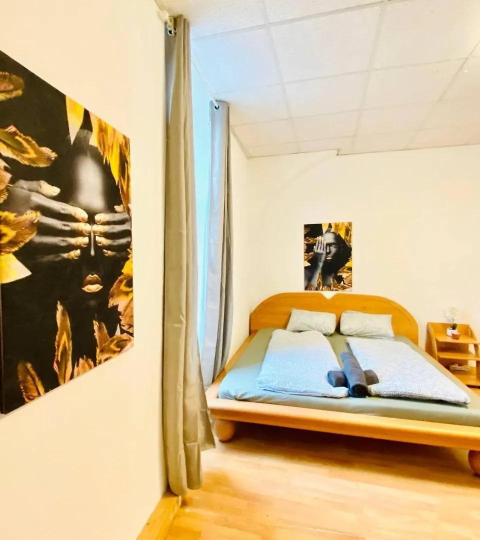 Homestay Comfortable Room In The 23Rd District Of Vienna Fr2