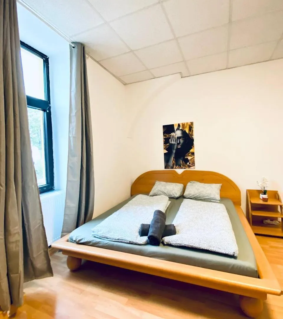 Comfortable Room In The 23Rd District Of Vienna Fr2